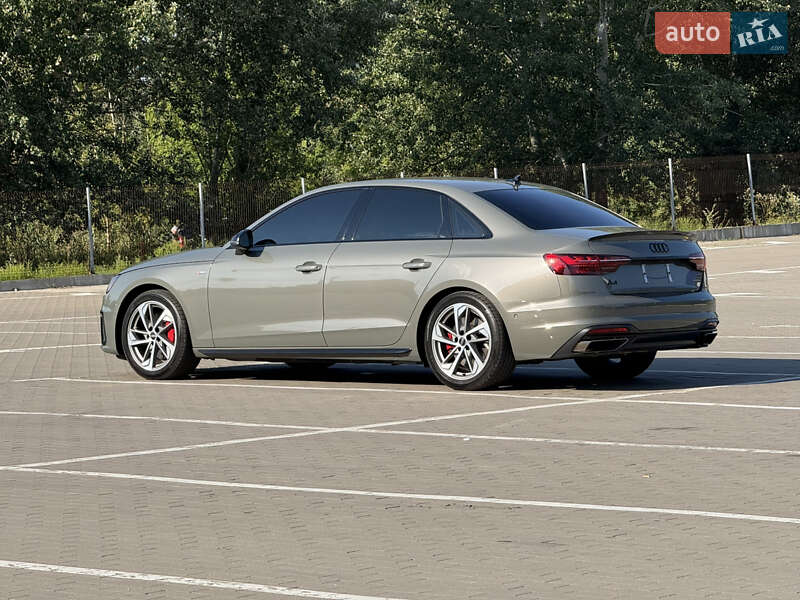 Седан Audi A4 2023 в Киеве