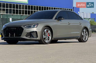 Седан Audi A4 2023 в 