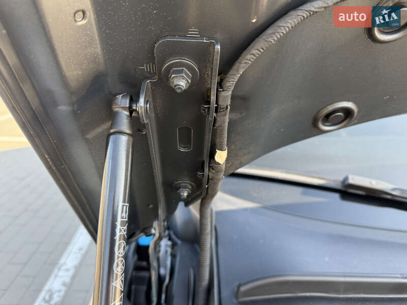 Седан Audi A4 2023 в Киеве