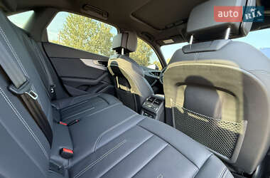 Седан Audi A4 2023 в 