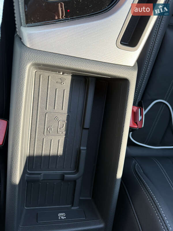 Седан Audi A4 2023 в Киеве