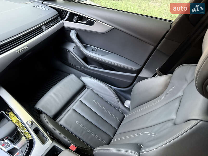 Седан Audi A4 2023 в Киеве