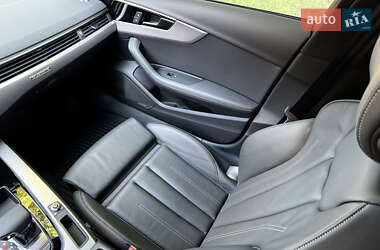 Седан Audi A4 2023 в 