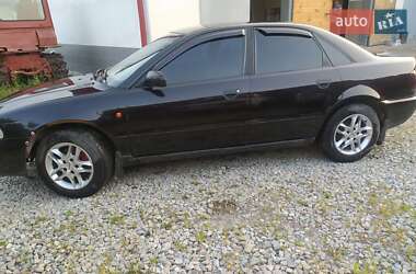 Седан Audi A4 1995 в Івано-Франківську