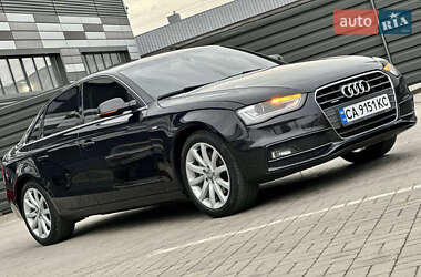 Седан Audi A4 2012 в 