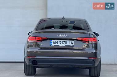 Седан Audi A4 2016 в 
