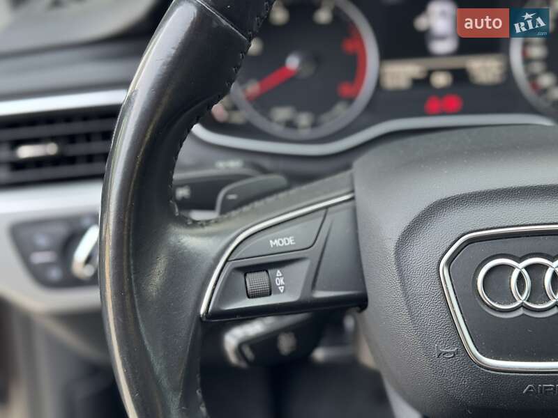 Седан Audi A4 2016 в Сарнах