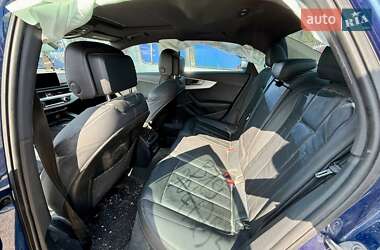 Седан Audi A4 2016 в 