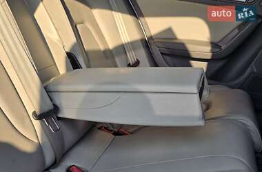 Седан Audi A4 2010 в 