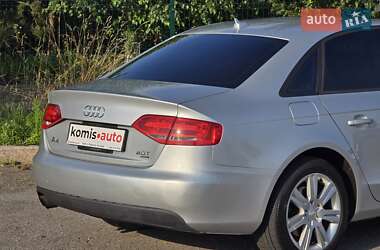 Седан Audi A4 2010 в 