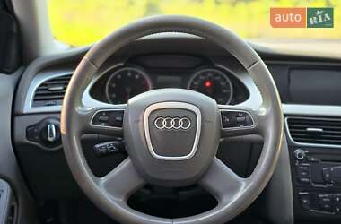 Седан Audi A4 2010 в 