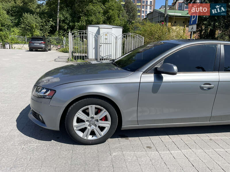 Седан Audi A4 2009 в Тернополе