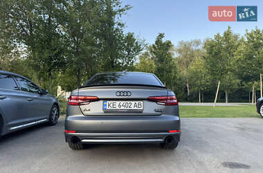 Седан Audi A4 2017 в 