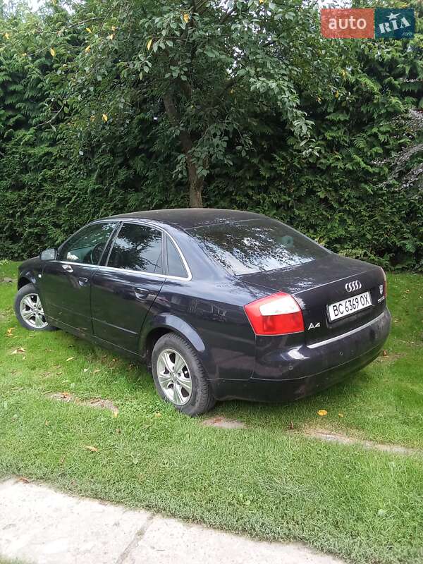 Седан Audi A4 2001 в Нововолынске