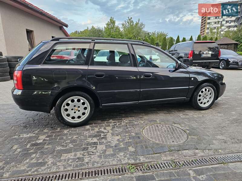 Универсал Audi A4 2000 в Львове