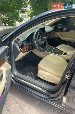 Седан Audi A4 2016 в 
