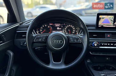 Седан Audi A4 2019 в 
