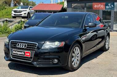 Седан Audi A4 2012 в Виннице