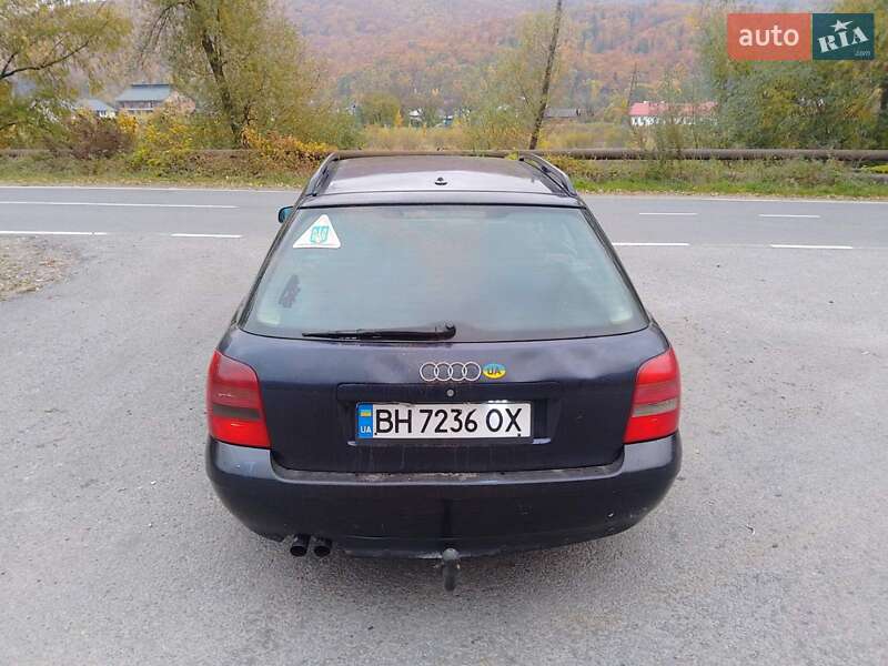 Универсал Audi A4 1999 в Черновцах
