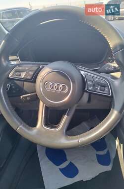 Седан Audi A4 2018 в 