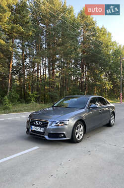 Седан Audi A4 2011 в 