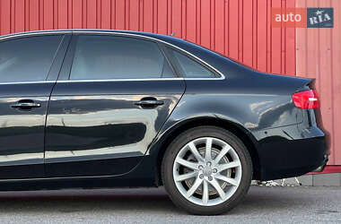Седан Audi A4 2012 в 