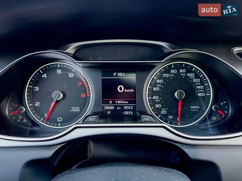 Седан Audi A4 2012 в Киеве