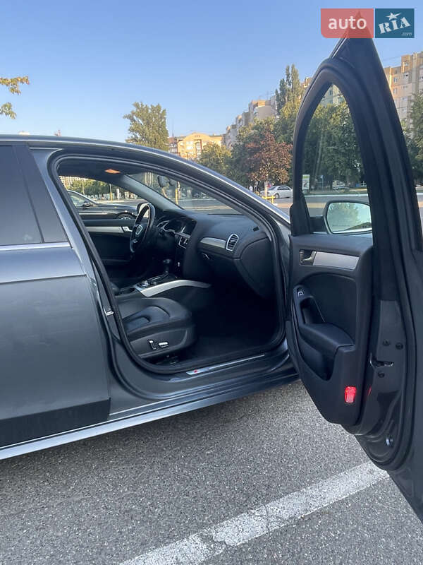 Седан Audi A4 2013 в Броварах