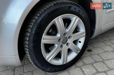 Седан Audi A4 2004 в 