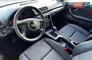 Седан Audi A4 2004 в 