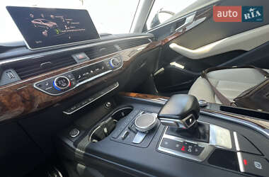 Седан Audi A4 2017 в 