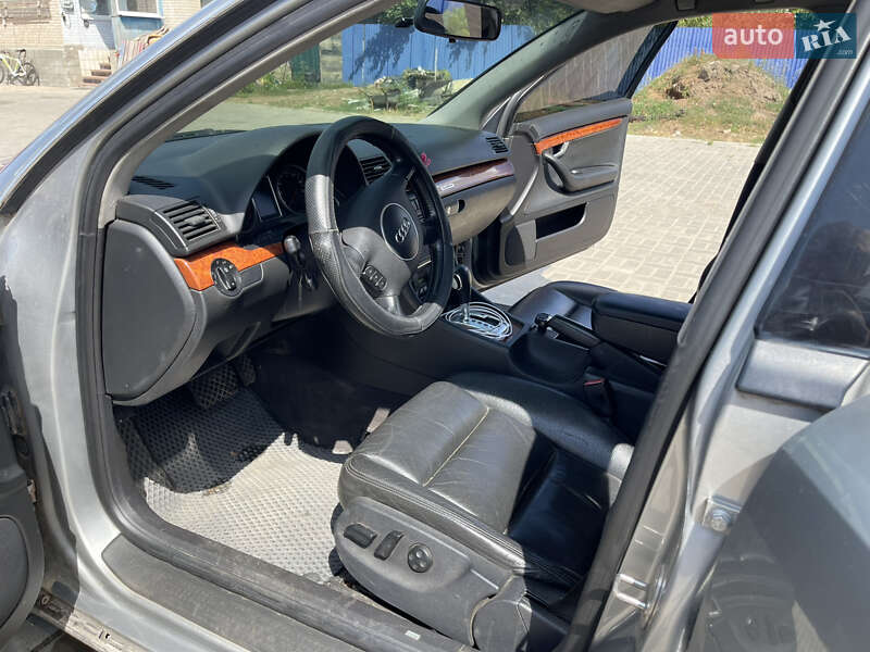 Седан Audi A4 2001 в Краматорске