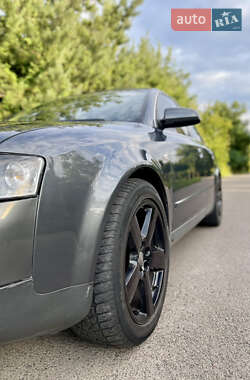Седан Audi A4 2001 в 