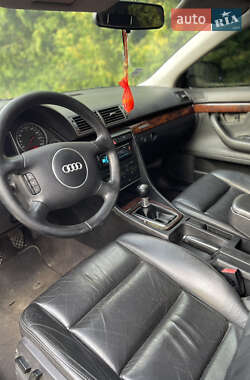Седан Audi A4 2001 в 