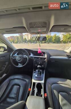 Седан Audi A4 2015 в 