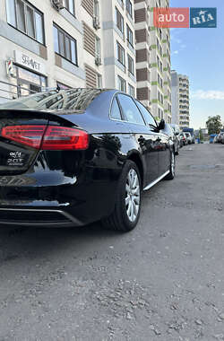 Седан Audi A4 2015 в 