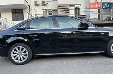 Седан Audi A4 2015 в 