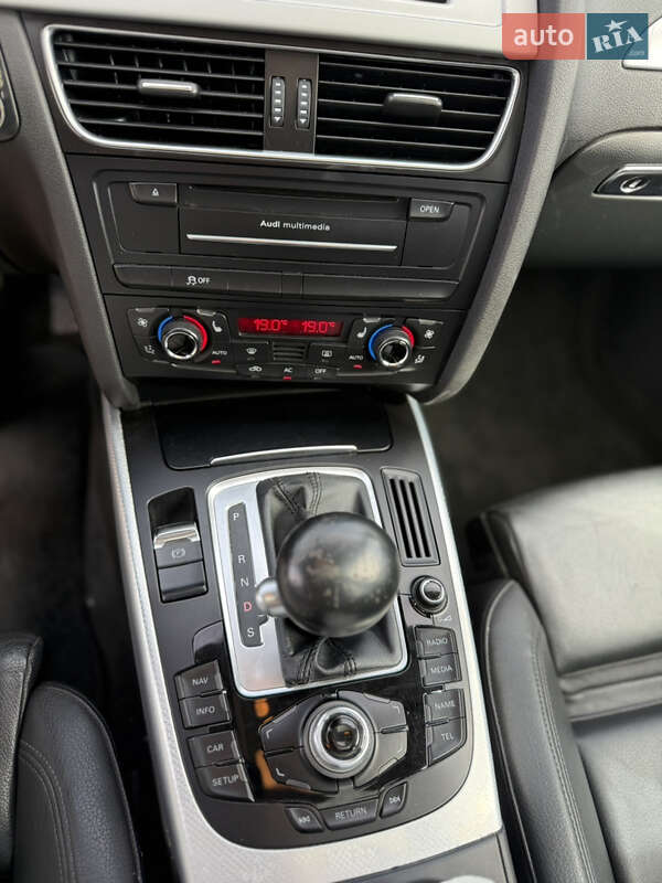 Седан Audi A4 2011 в Киеве