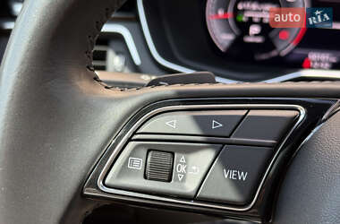 Седан Audi A4 2019 в 