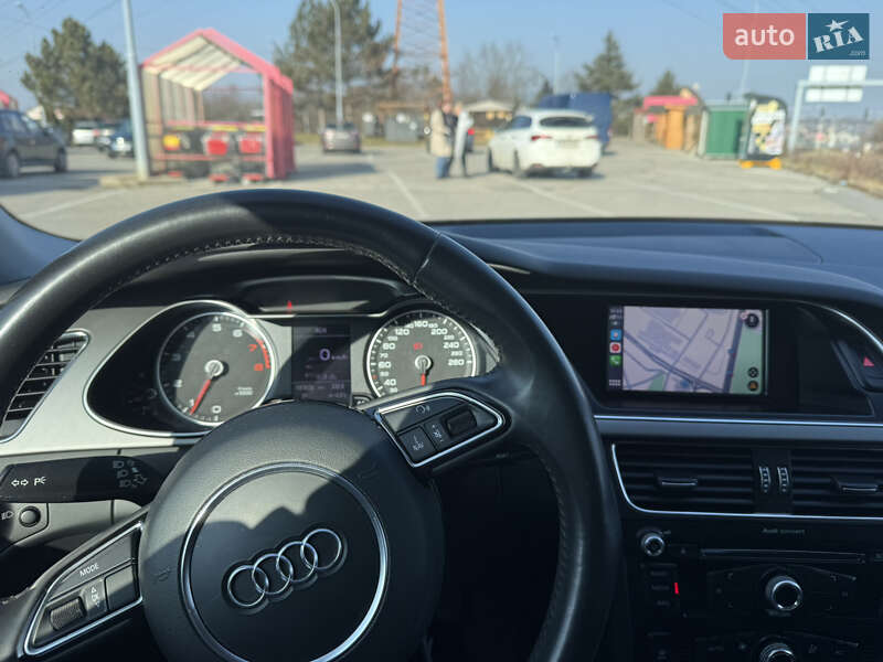 Седан Audi A4 2013 в Киеве