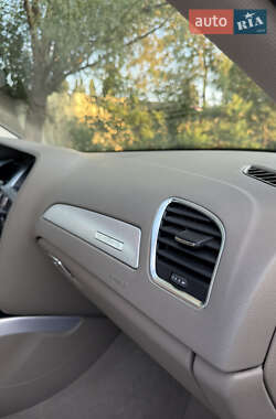 Седан Audi A4 2010 в 
