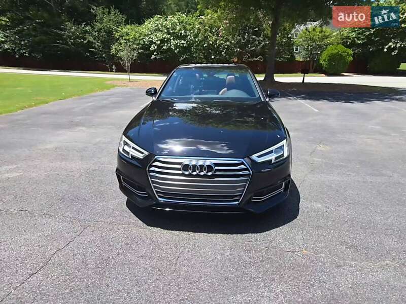 Седан Audi A4 2020 в 