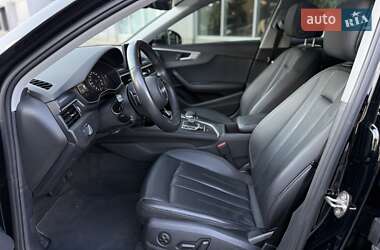 Седан Audi A4 2019 в 