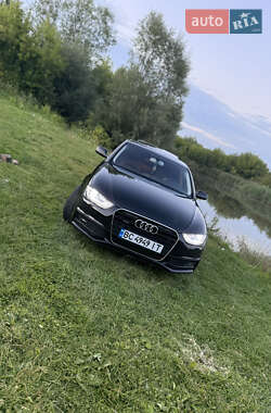 Седан Audi A4 2014 в Львове
