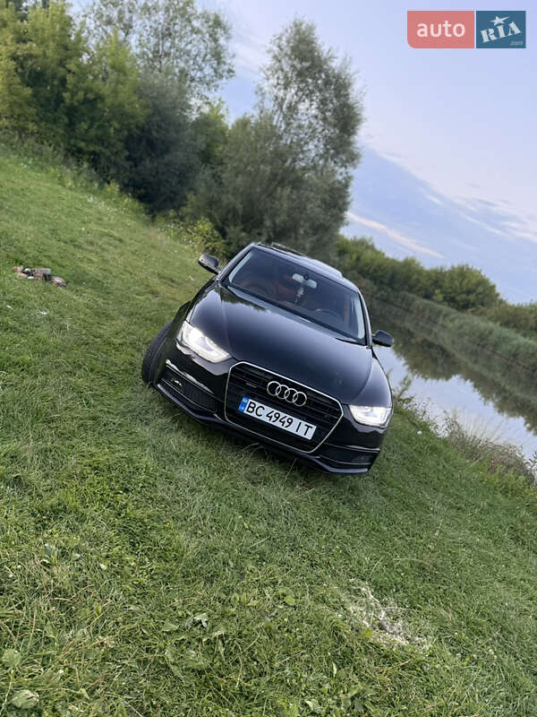 Audi A4 2014