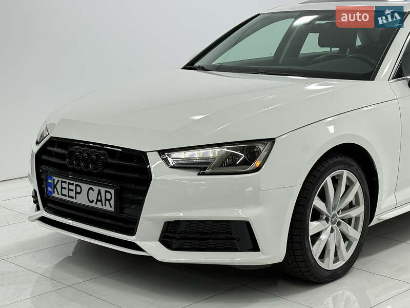 Седан Audi A4 2018 в Одессе