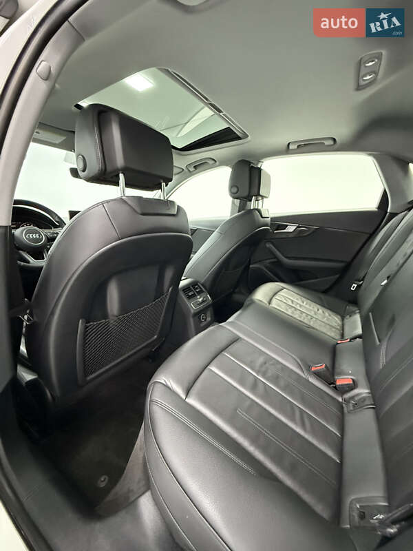 Седан Audi A4 2018 в Одессе