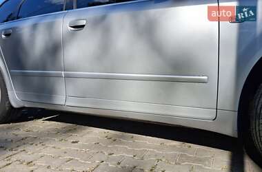 Универсал Audi A4 2004 в 