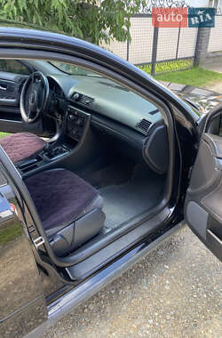 Седан Audi A4 2003 в 