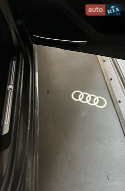 Седан Audi A4 2020 в 